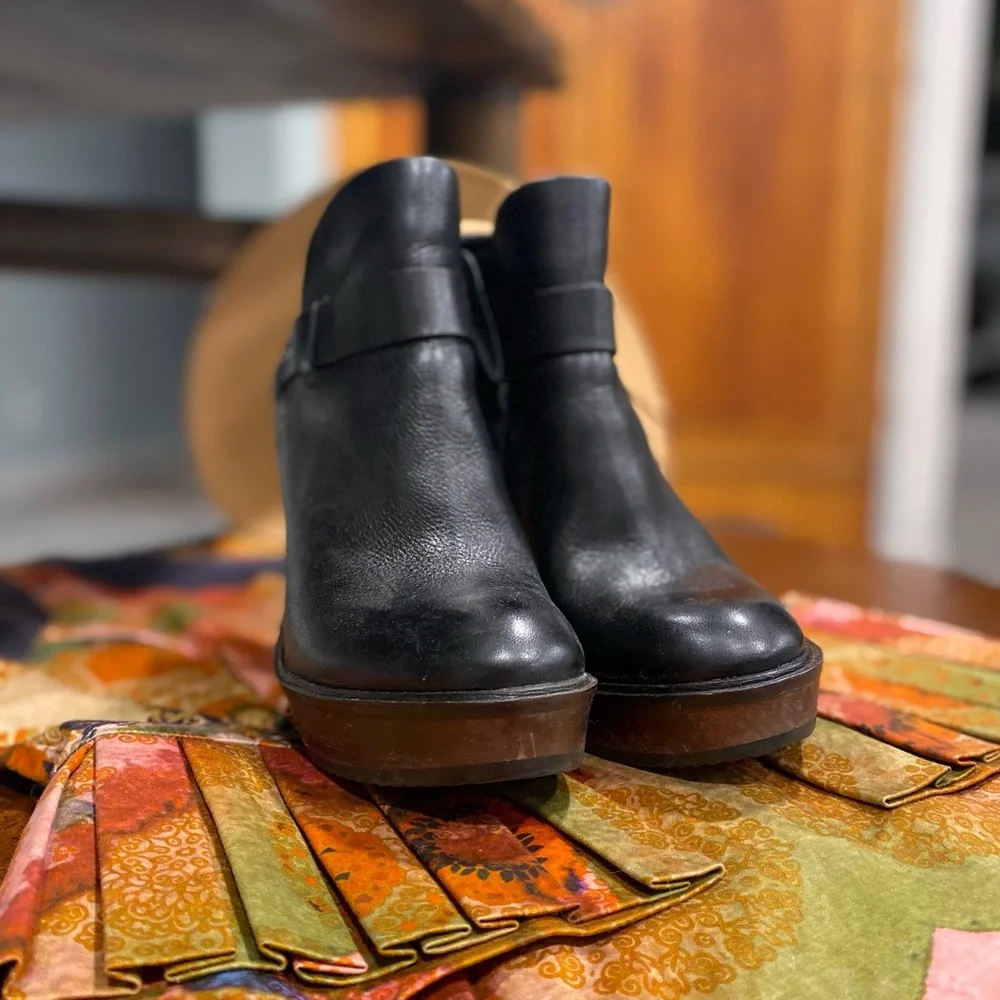 Dolce Vita Color Wedge Bootie Size 7 - Picture 3 of 11